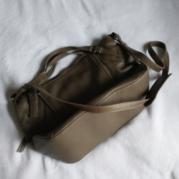 Like new Kooba Gwenyth leather Satchel crossbody bag - Picture 4 of 7